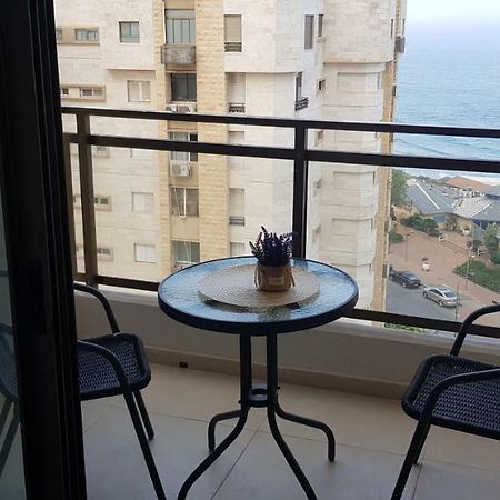 2 Bdr Nitza Appartment With Balkony Нетания Экстерьер фото