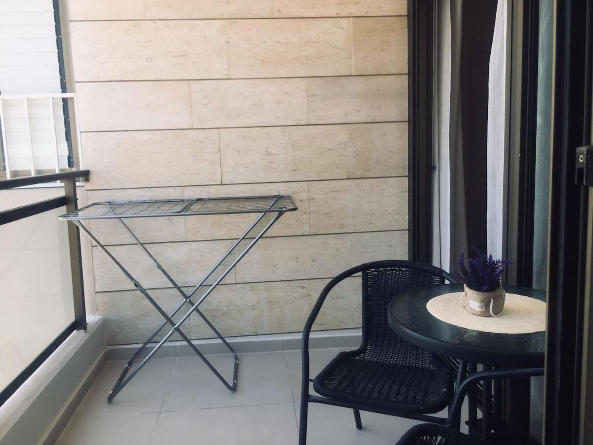 2 Bdr Nitza Appartment With Balkony Нетания Экстерьер фото